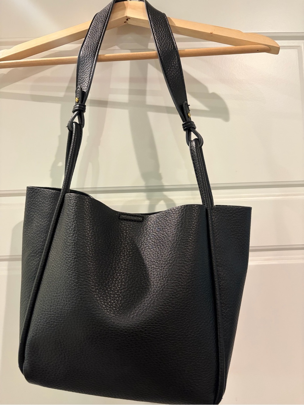 Antik Kraft Black Pebbled Leather Shoulder Tote